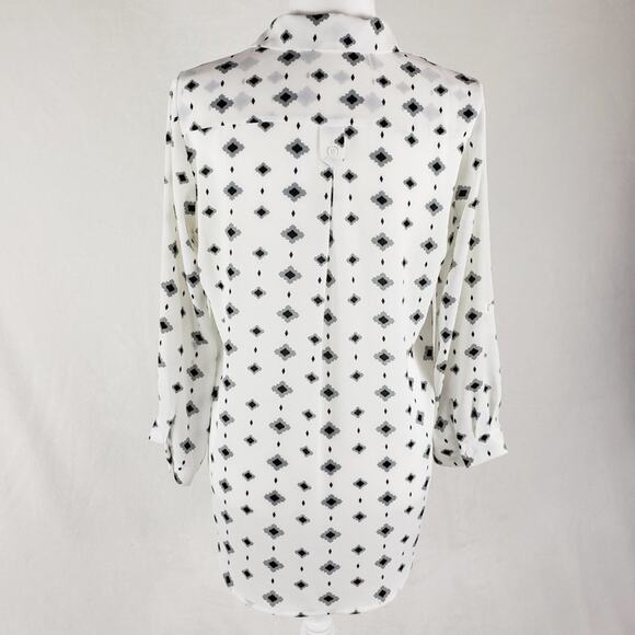 Pleione Erin Utility Shirt Size XS White Black Boho Aztec Print VNeck 1/2 Button - Picture 5 of 10